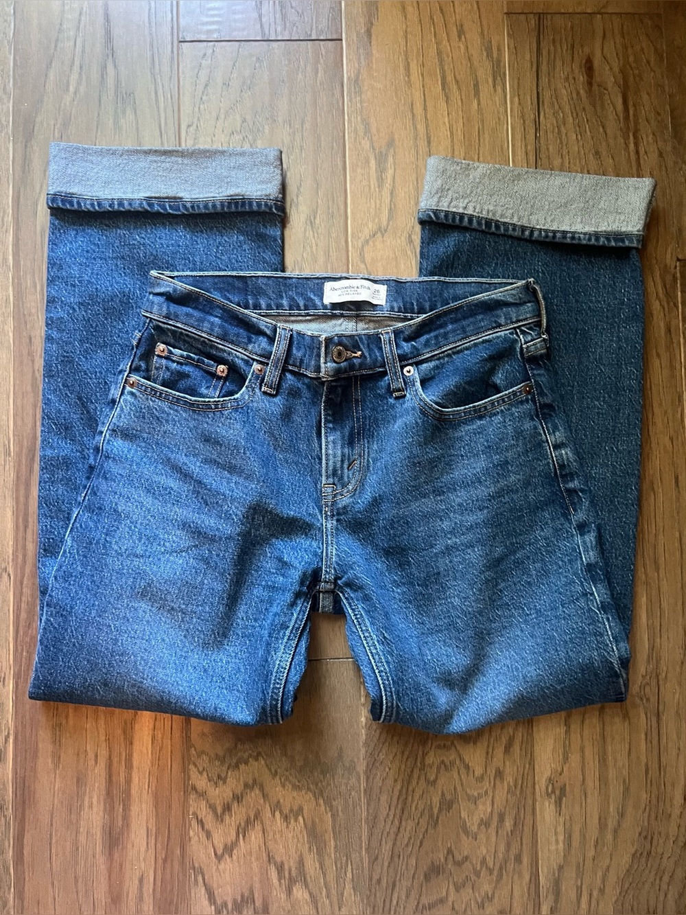 Abercrombie & Fitch low rise 90s relaxed cuffed hem denim jeans size 26 short